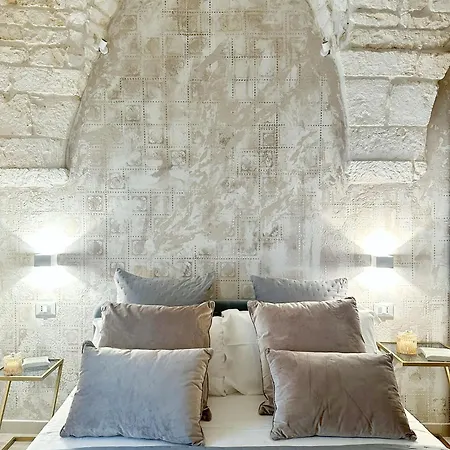 Ostuni Luxury Stay - Suite Con Terrazza & Jacuzzi