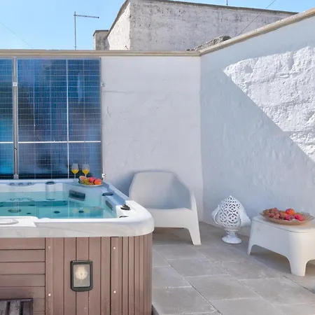 Ostuni Luxury Stay - Suite Con Terrazza & Jacuzzi Ostuni