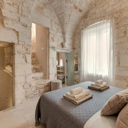 Ostuni Luxury Stay - Suite Con Terrazza & Jacuzzi Apartman Ostuni