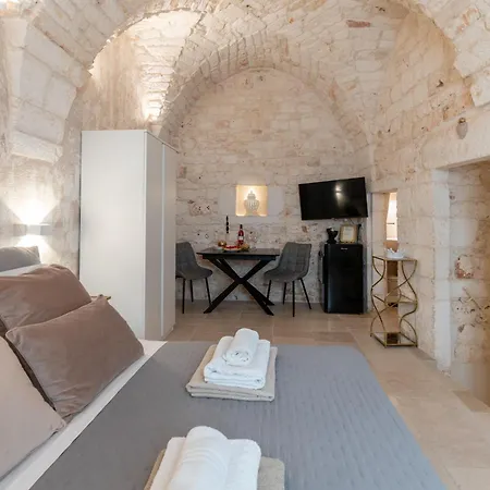 Ostuni Luxury Stay - Suite Con Terrazza & Jacuzzi Apartman Ostuni