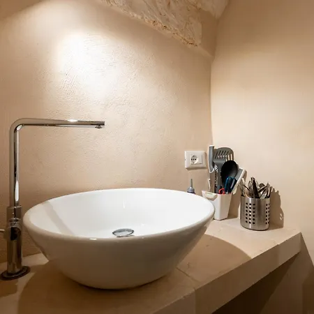 Ostuni Luxury Stay - Suite Con Terrazza & Jacuzzi Apartman *